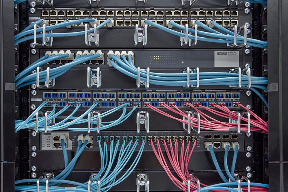 RACKS & PATCH PANELS